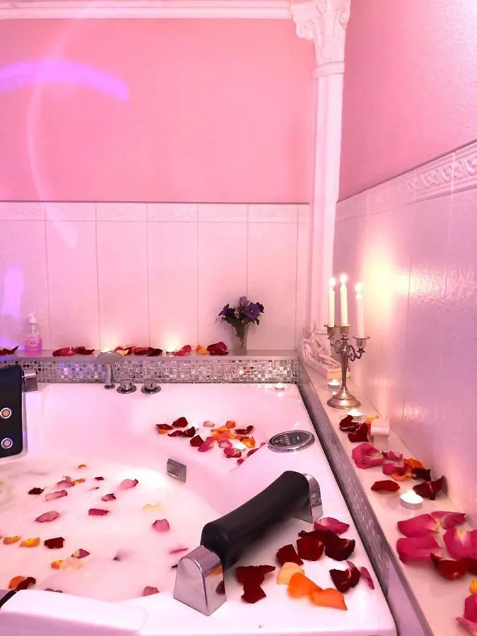 Квартира Посуточно C Двухместным Джакузи Appartement Kiev